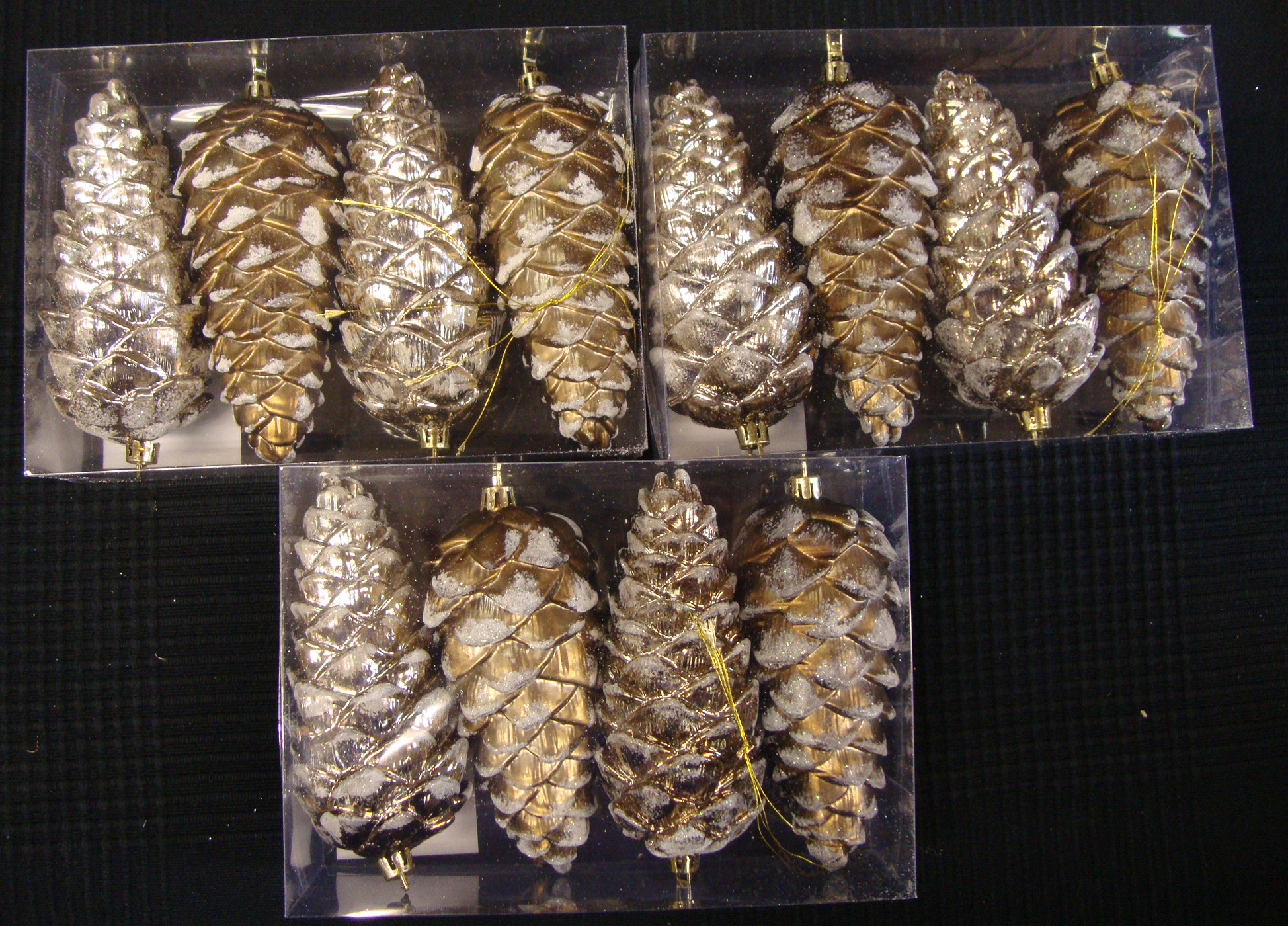 12 x large luxury pine cone baubles gold pinecone alice in wonderland christmas tree decorations