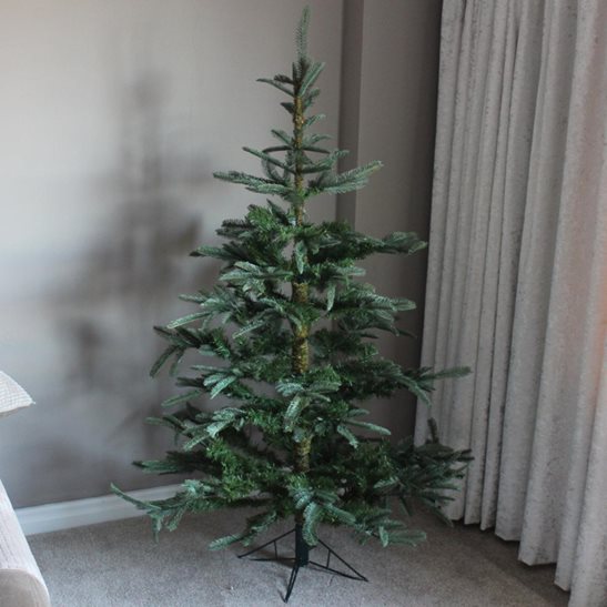 1.8m Everlands Nobilis Fir Artificial Luxury Realistic Christmas Tree